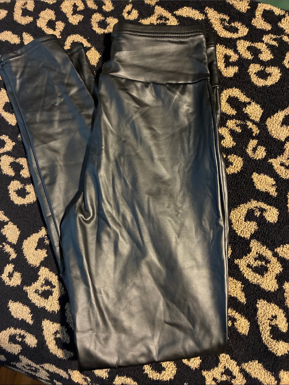 Faux leather leggings